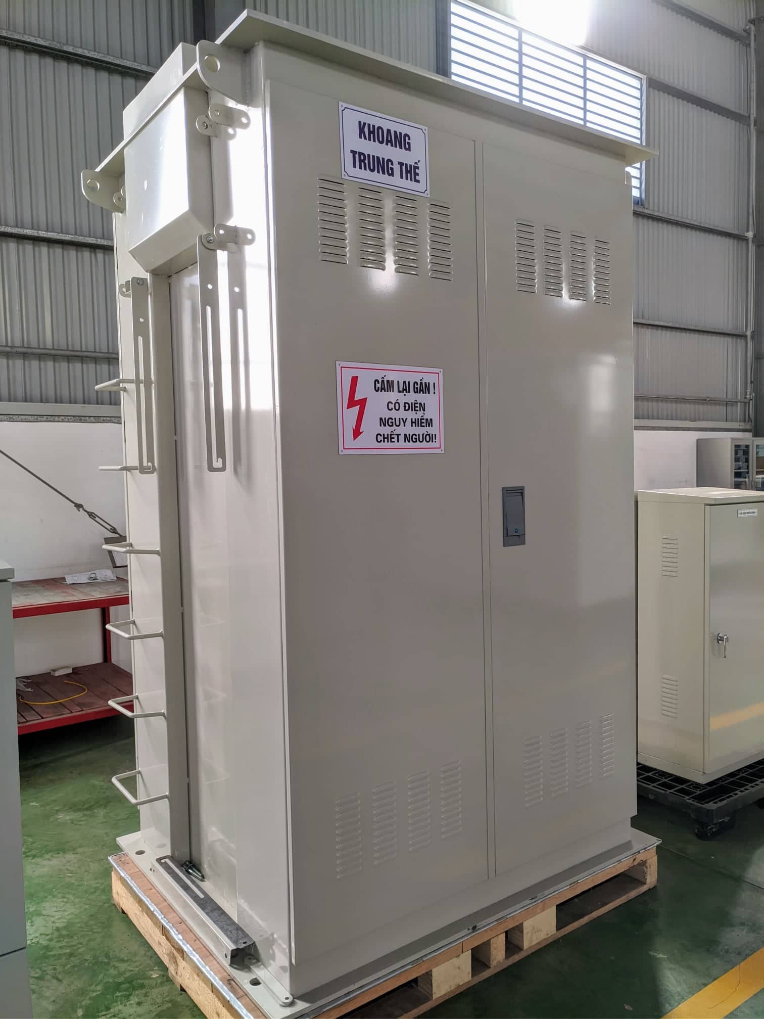 Trạm trụ Trạm trụ tại xưởng Hakytech